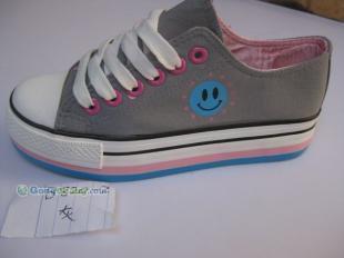 供應庫存鞋解放鞋勞保鞋童鞋嬰兒鞋布鞋運動鞋批發(fā)廠家女鞋女裝鞋廠_服裝服飾_世界工廠網中國產品信息庫